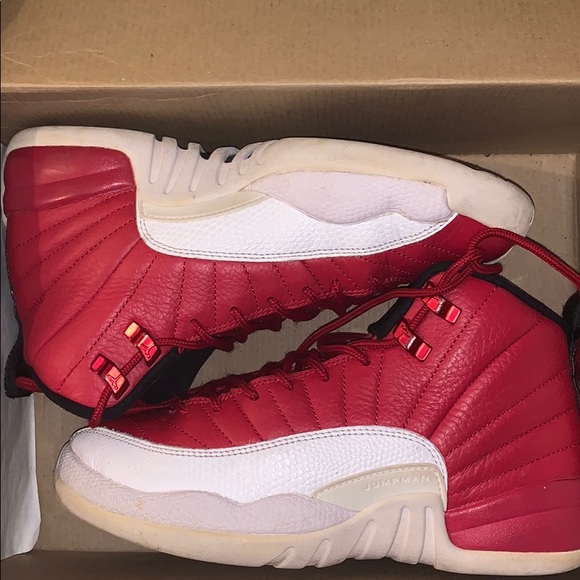 Air Jordan 12 Retro BG - Picture 3 of 9